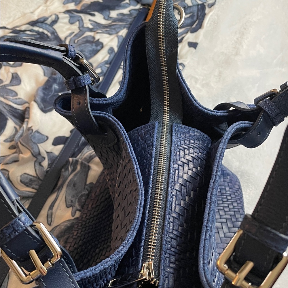 Awesome Statement Bag - Large Woven Blue Leather Tote/Travel - Tulipani Leather - Picture 13 of 16